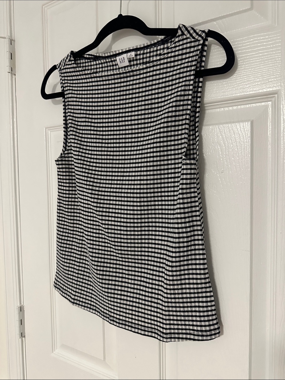 GAP Factory Boatneck Tank,Gingham Twill Black, Size Medium/M